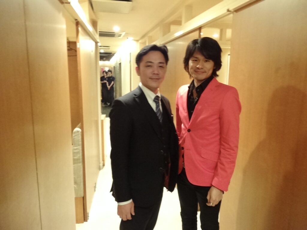 浅井隆志、関達也