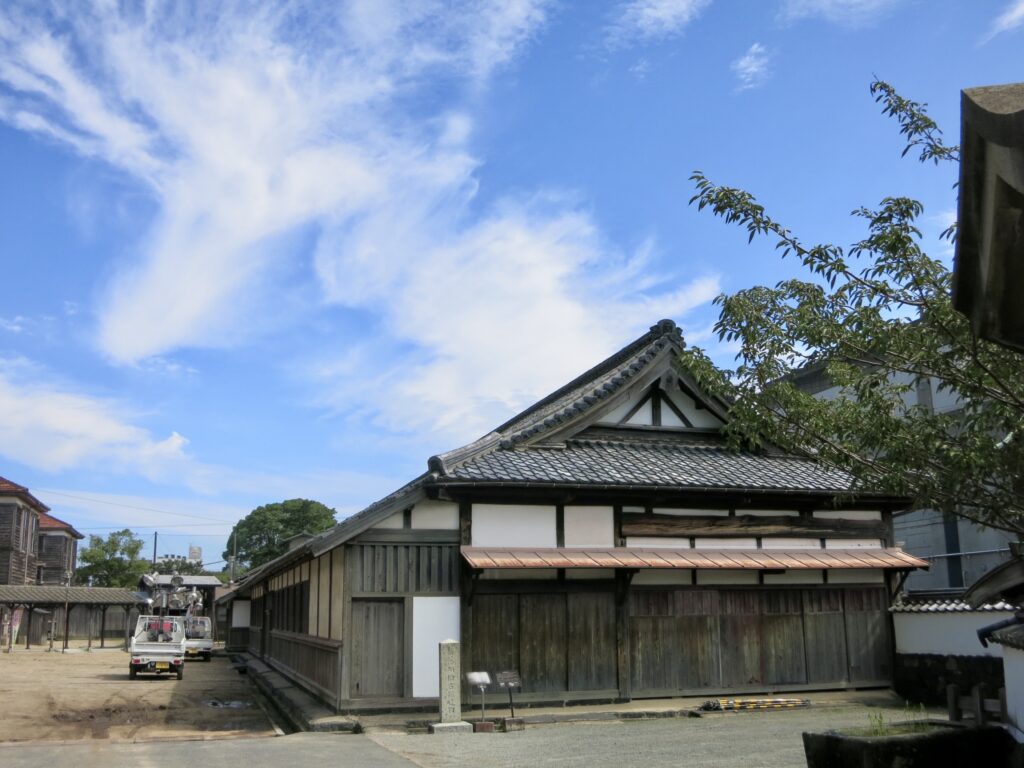 明倫館と明倫小学校