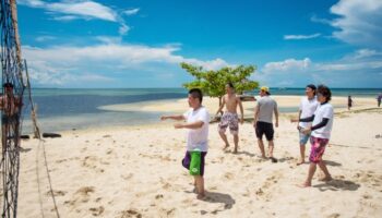 ホリエモン HIUの夏合宿inセブ島