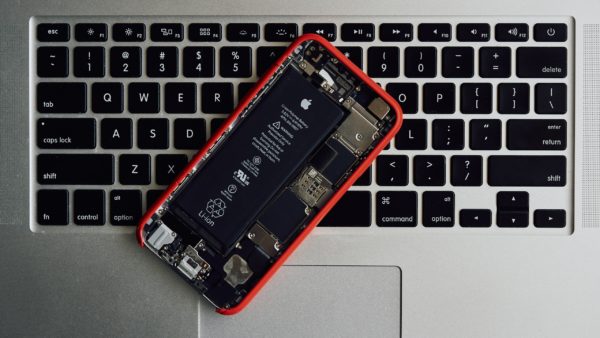 iPhoneを安く修理する方法